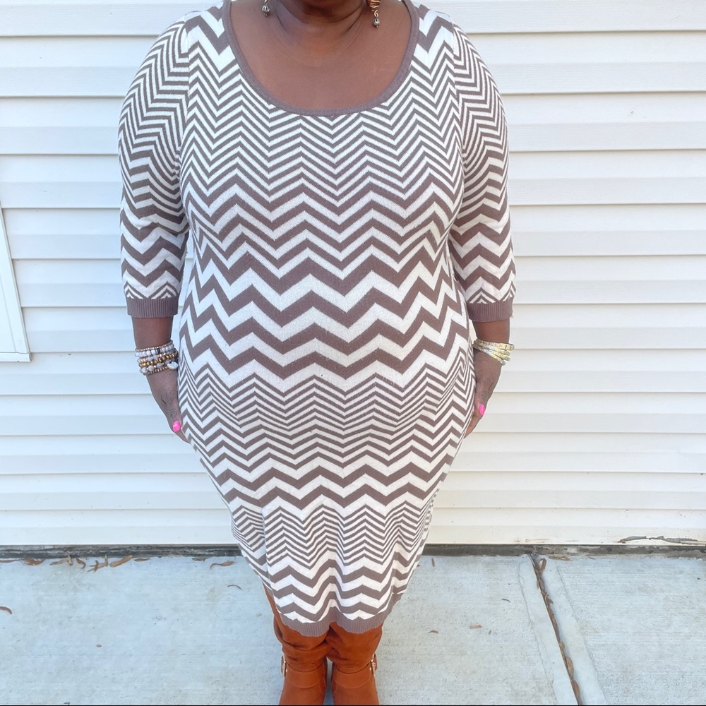 Zigzag Pattern Sweater Dress - image 6